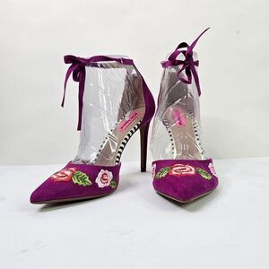 New Betsey Johnson Abbie Pink Floral Embroidered Pointed Toe Heels